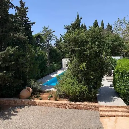 En Zona Playa D'en Bossa Con Gran Piscina